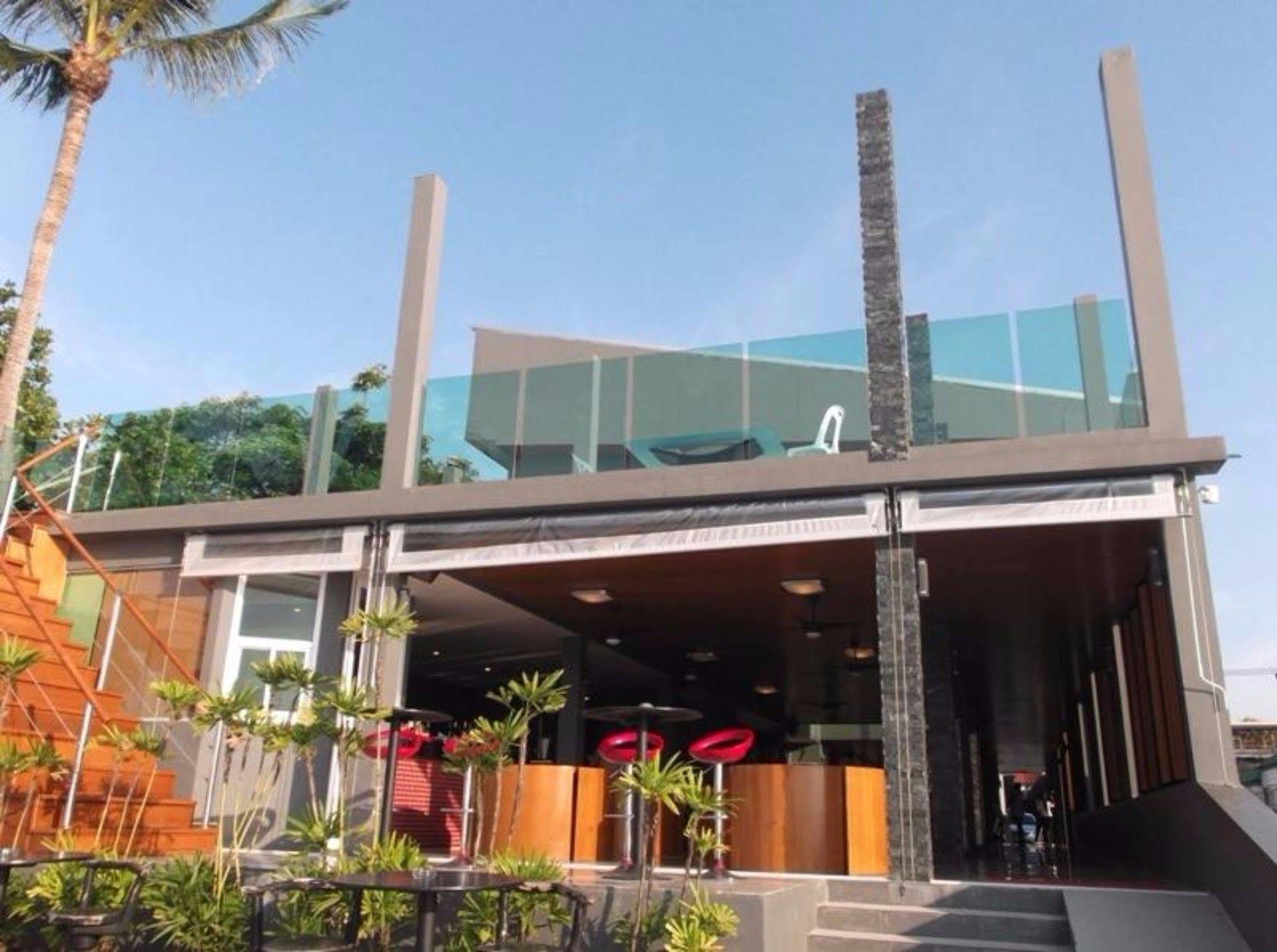 Marina Residence Pantai Bangrak Luaran gambar